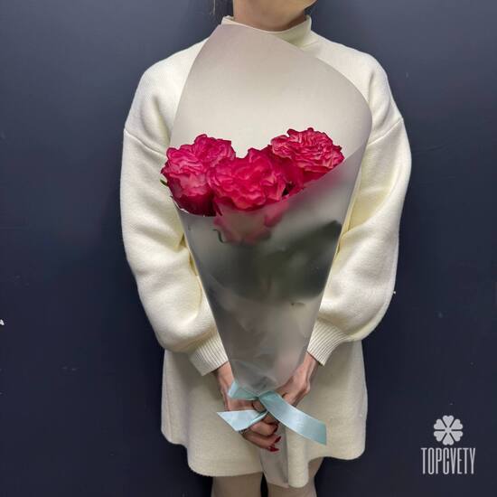 Букет из 3 розовых роз Эквадор 50см	