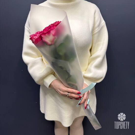 Букет из 3 розовых роз Эквадор 50см	