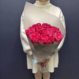 Букет из 9 пионовидных роз Эквадор 50см