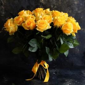 Букет из 25 желтых роз
