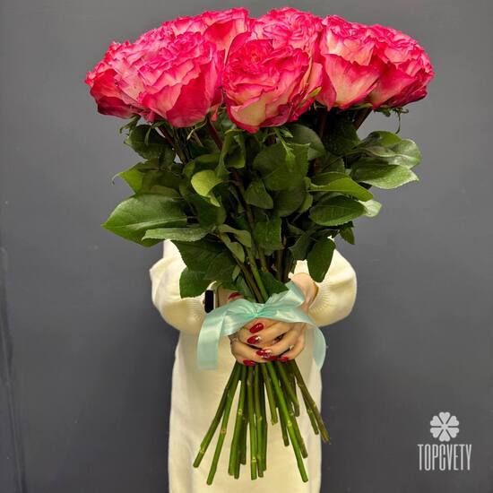 Букет из 25 пиновидных роз Эквафдор 50см