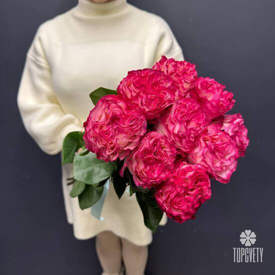 Букет из 7 пионовидной розы Эквадор 50см