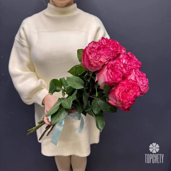 Букет из 7 пионовидной розы Эквадор 50см