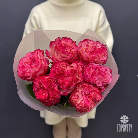 Букет из 7 пионовидной розы Эквадор 50см