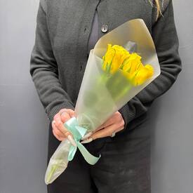 Букет из 5 жёлтых роз Кения 40см