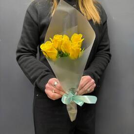 Букет из 5 жёлтых роз Кения 40см