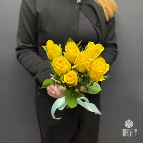 Букет из 7 жёлтых роз Кения 35см