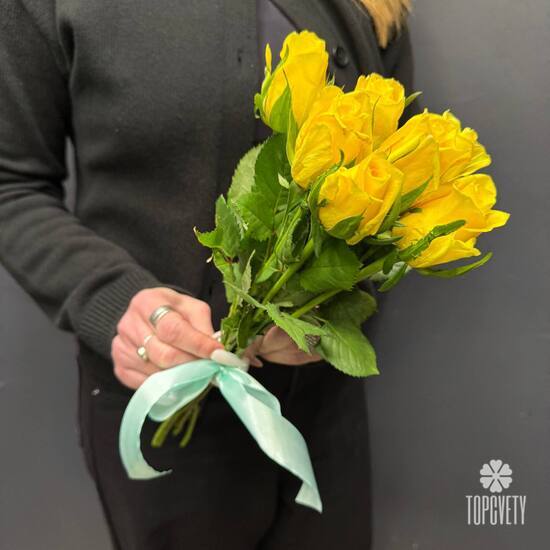 Букет из 7 жёлтых роз Кения 35см