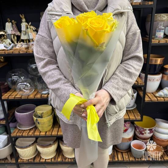 Букет из 5 роз Хай Елоу 50см 