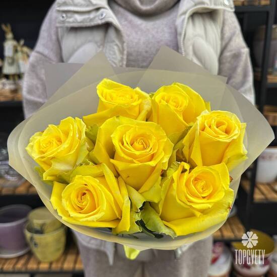 Букет из 7 роз Хай Елоу 50см