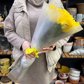 Букет из 11 роз Хай Елоу 50см