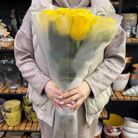 Букет из 13 роз Хай Елоу 50см