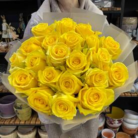 Букет из 21 розы Хай Елоу 50см