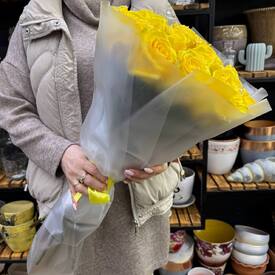 Букет из 21 розы Хай Елоу 50см