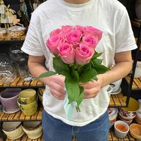 Букет из 9 розовых роз Кения 40см