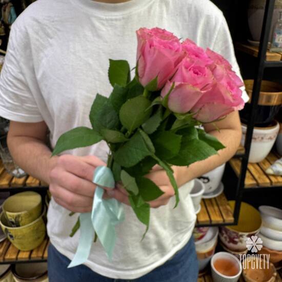 Букет из 9 розовых роз Кения 40см