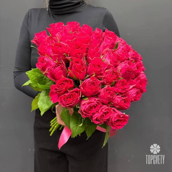 Букет из 51  розы Кения 40см в виде сердца