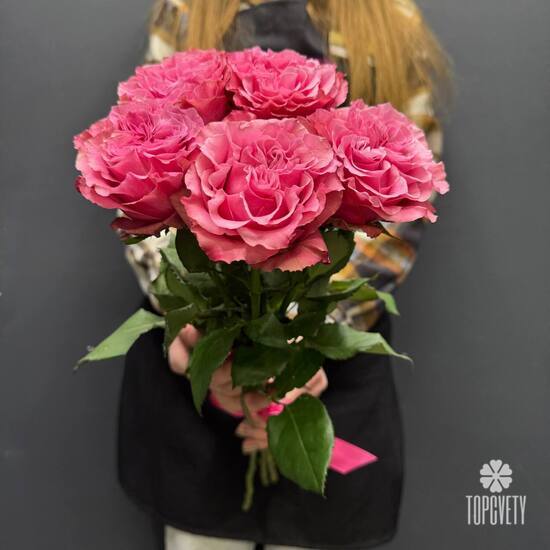 Букет из 5 розовых роз Эквадор 50см	