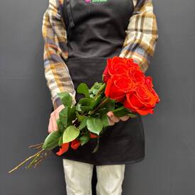 Букет из 7 красных роз Эквадор 50см