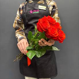 Букет из 5 красных роз Эквадор 50см