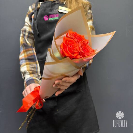 Букет из 3 красных роз Эквадор 50см