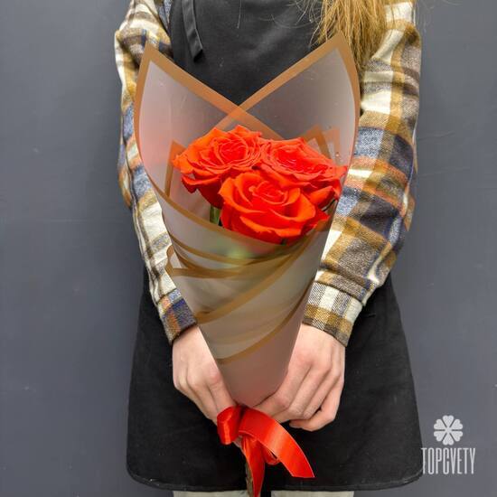 Букет из 3 красных роз Эквадор 50см