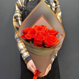 Букет из 7 красных роз Эквадор 50см