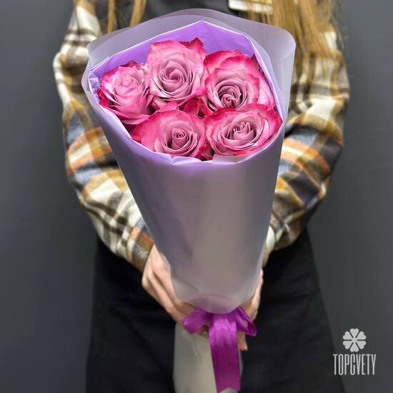 Букет из 5 розовых роз Эквадор 50см