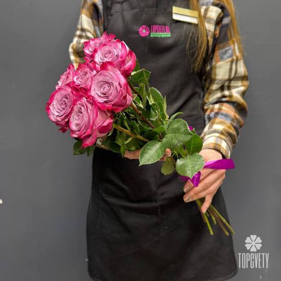 Букет из 7 розовых роз Эквадор 50см	