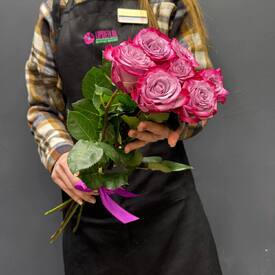 Букет из 7 розовых роз Эквадор 50см	