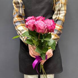 Букет из 5 розовых роз Эквадор 50см	