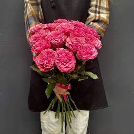 Букет из 15 розовых роз Эквадор 50см
