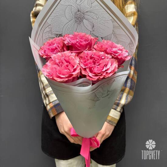 Букет из 7 розовых роз Эквадор 50см 