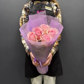 Букет из 5 розовых роз Эквадор 50см