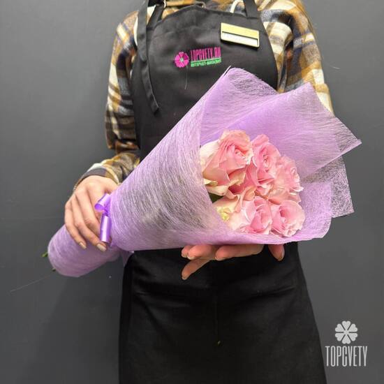 Букет из 5 розовых роз Эквадор 50см