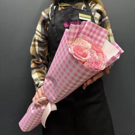 Букет из 7 розовых роз Эквадор 50см