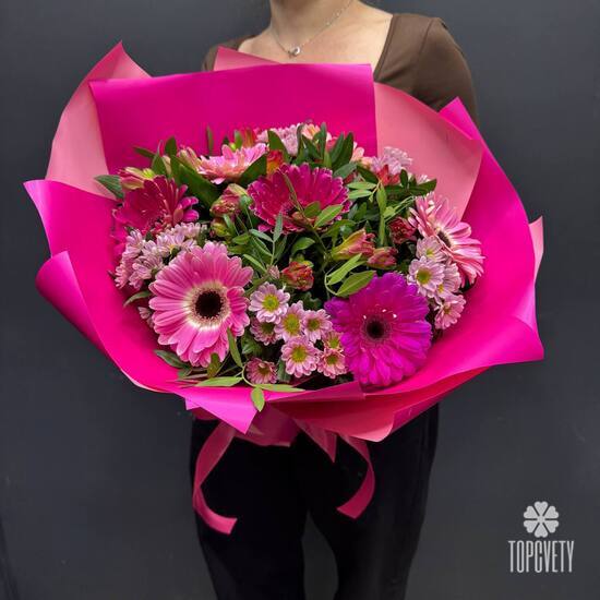 Букет из гербер, хризантем и альстромерий