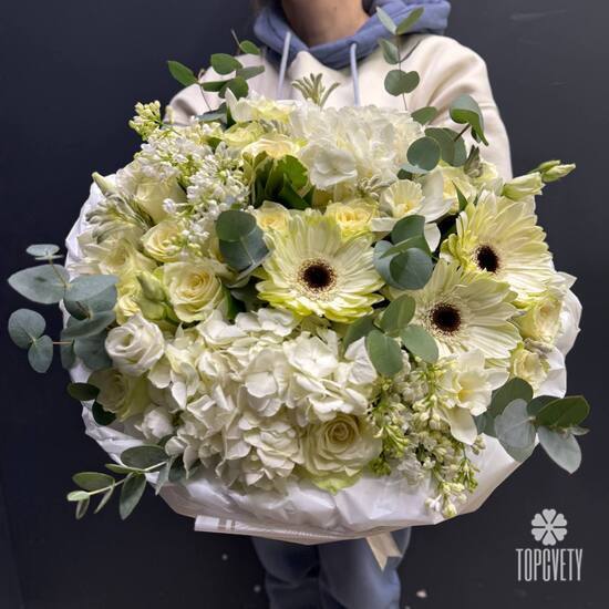 Букет из гортензии, сирени и гербер