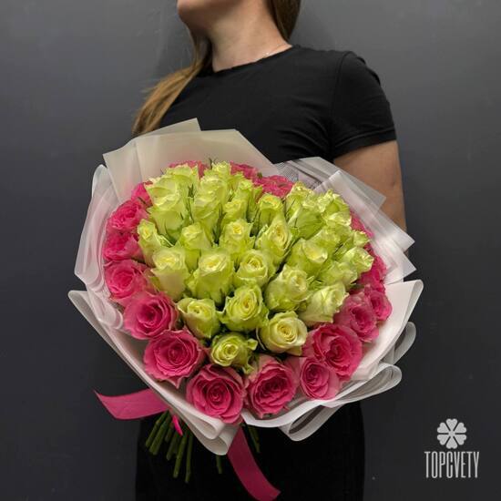 Букет из 51 роз в виде сердца