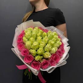 Букет из 51 роз в виде сердца