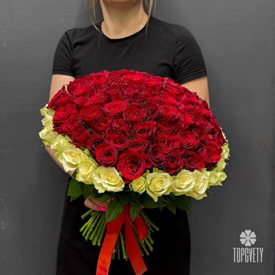 Букет из 101 роз в виде сердца
