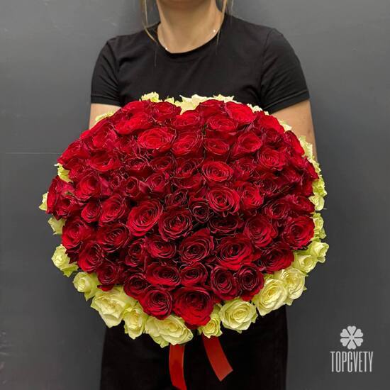 Букет из 101 роз в виде сердца