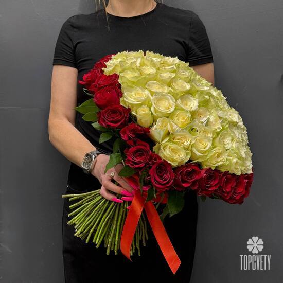 Букет из 101 роз в виде сердца