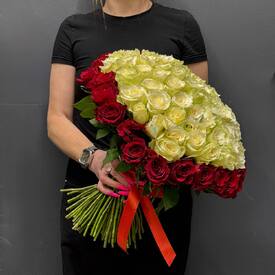 Букет из 101 роз в виде сердца