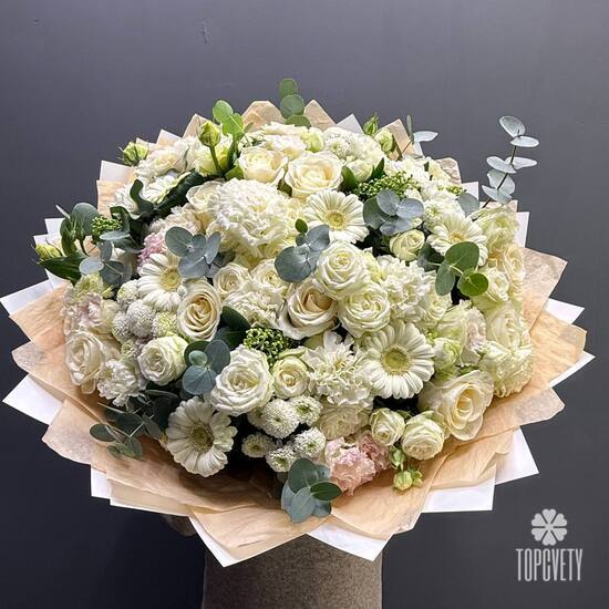 Букет из роз, гербер и эустомы