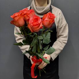 Букет из 5 роз Эквадор 50см