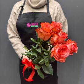 Букет из 5 роз Эквадор 50см