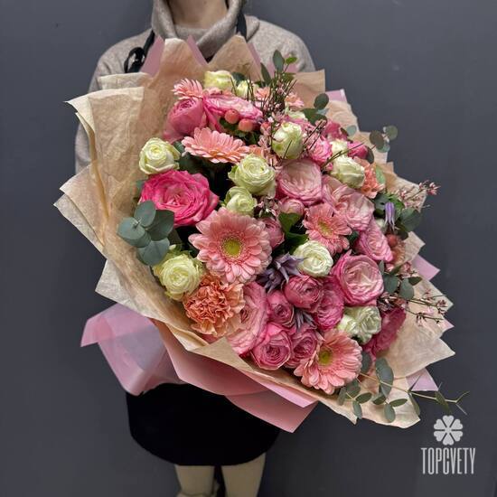 Букет из роз, гербер и гвоздик 