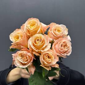 Букет из 7 роз Эквадор 50см