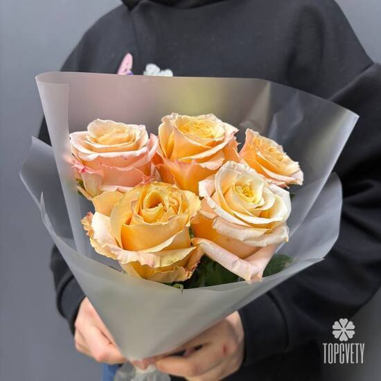 Букет из 5 роз Эквадор 50см